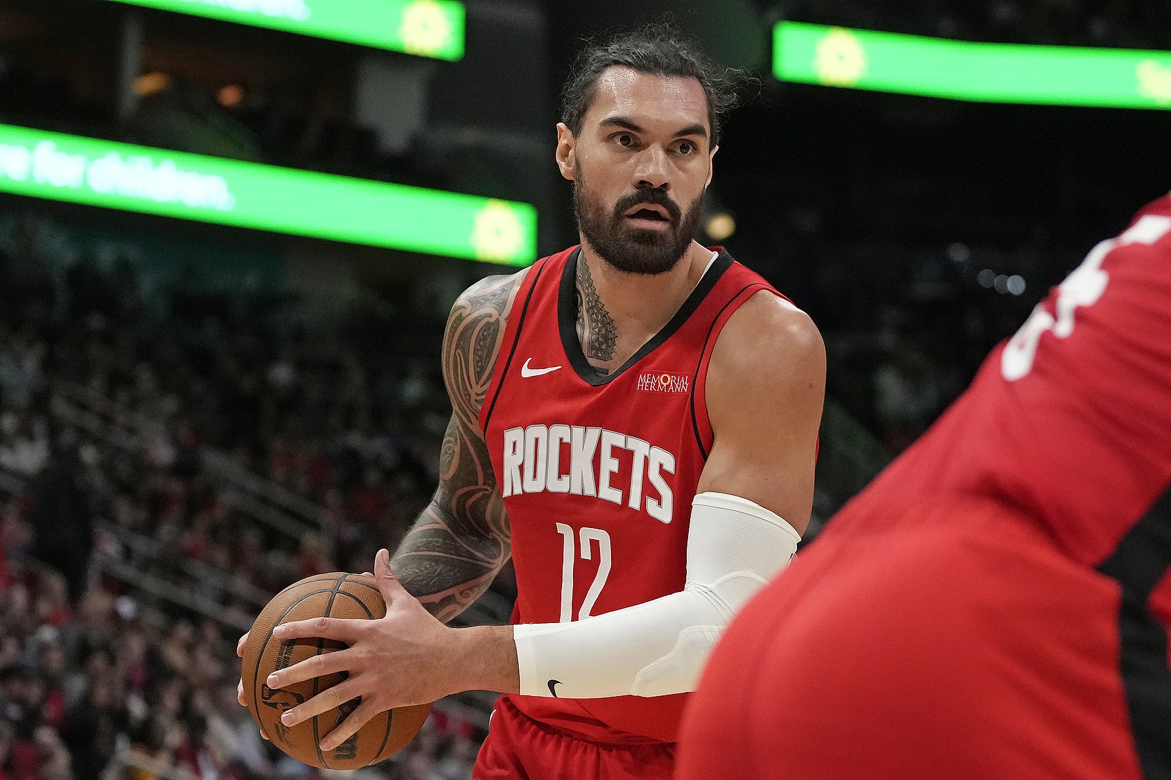 三节半12板！帕金斯：亚当斯简直篮板机器 内线巨无霸实锤！