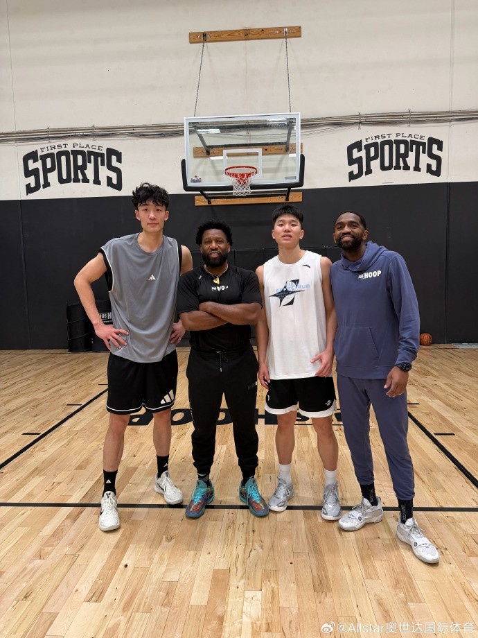 詹姆斯的训练师!经纪公司:石奎、隰泰诚将跟随约翰逊开启特训