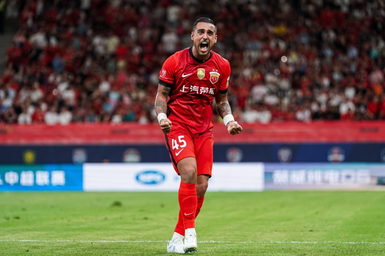 足球报:莱昂纳多出战超级杯存在不确定性,张琳芃出战可能性较低